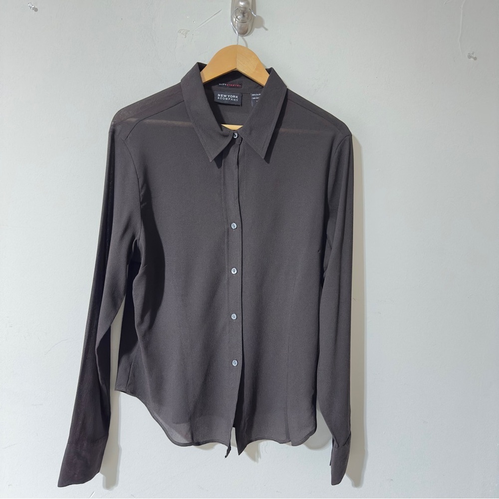 👉 New York & Company City Stretch XL Brown Button Down Shirt Sheer Long Sleeve